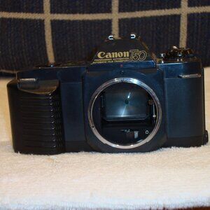 Canon T50 35mm Film SLR Camera Body For Parts READ DESCRIPTION!